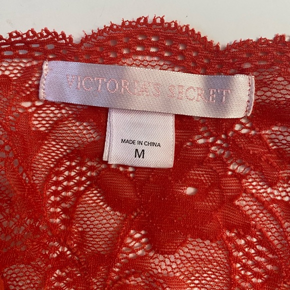 Victoria's Secret lace Cami sexy babydoll pleated hem, Size medium - Picture 8 of 11